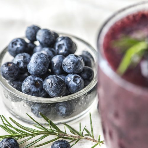blueberry-smoothie-close-up-shot